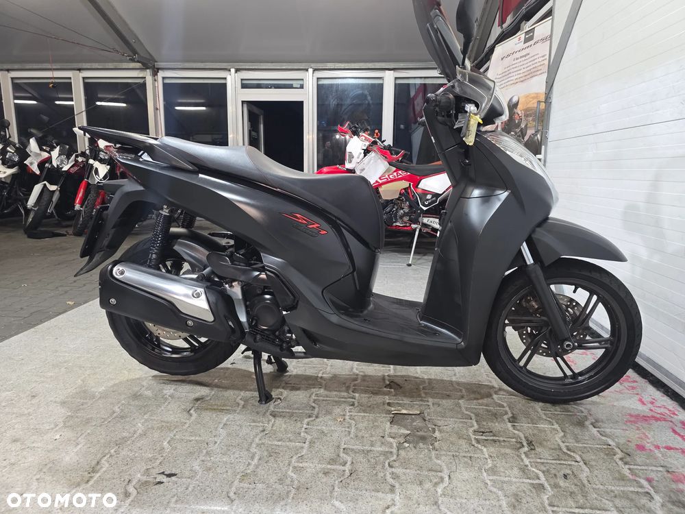 Honda SH - 21
