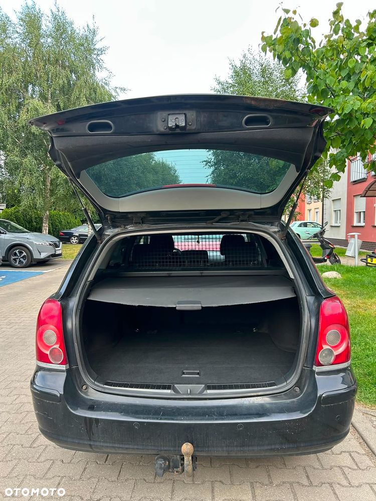 Toyota Avensis 1.8 VVT-i Sol - 7