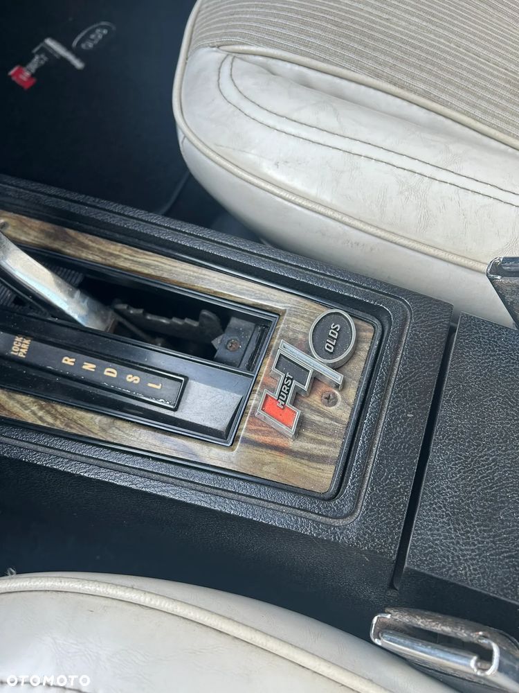 Oldsmobile Cutlass - 10