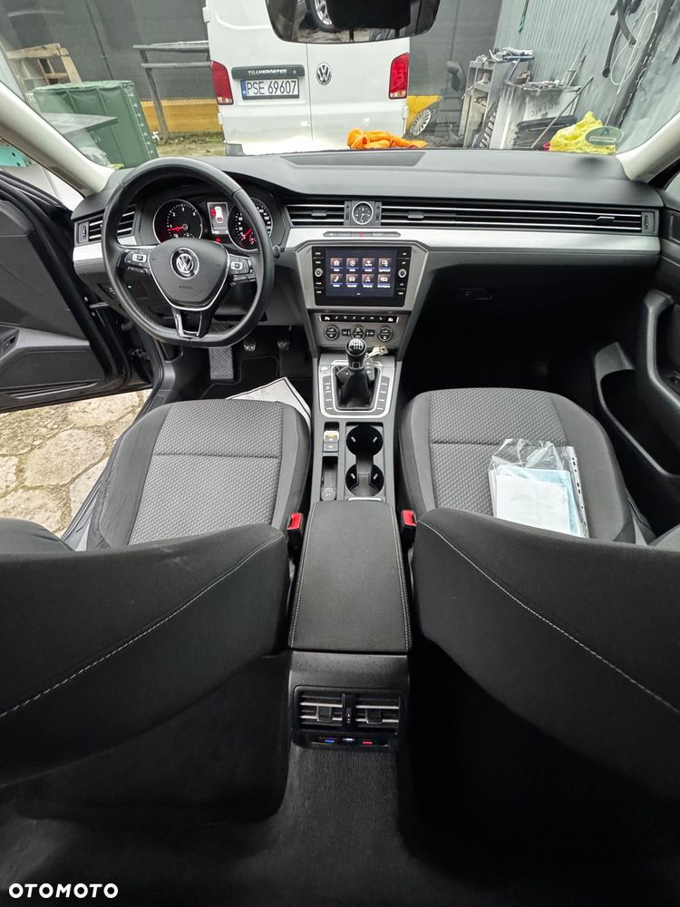 Volkswagen Passat 1.6 TDI (BlueMotion Technology) Comfortline - 5