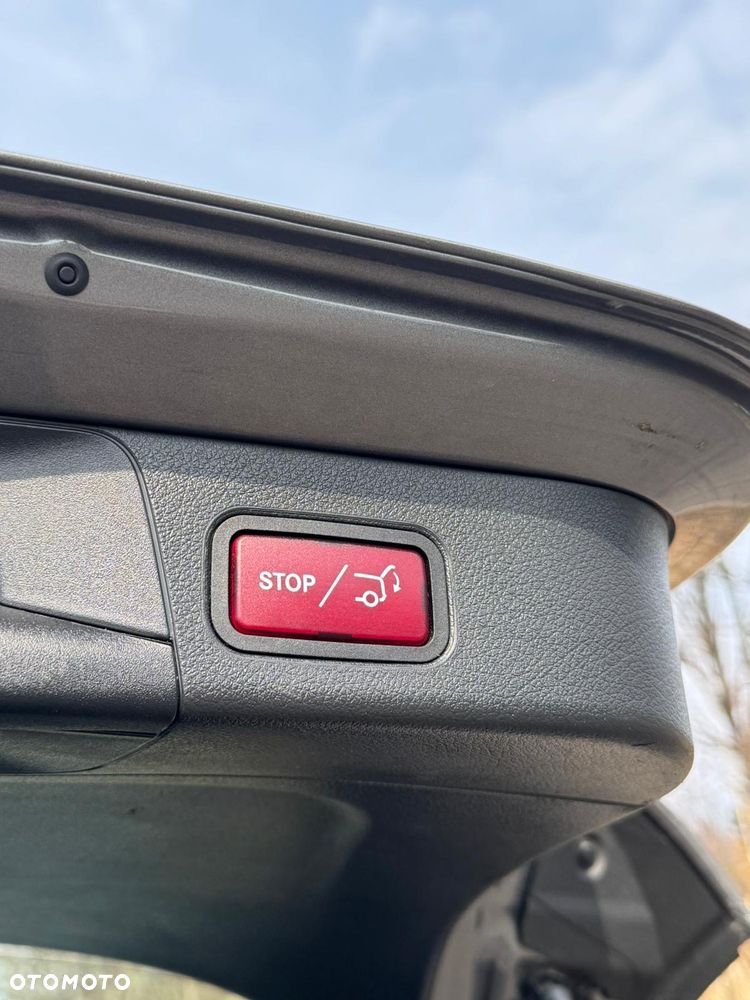 Mercedes-Benz Klasa B 200 7G-DCT - 37