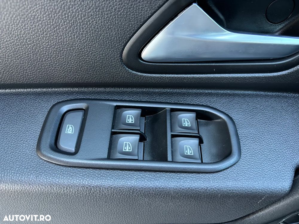 Dacia Duster Blue dCi 115 4WD Comfort - 16