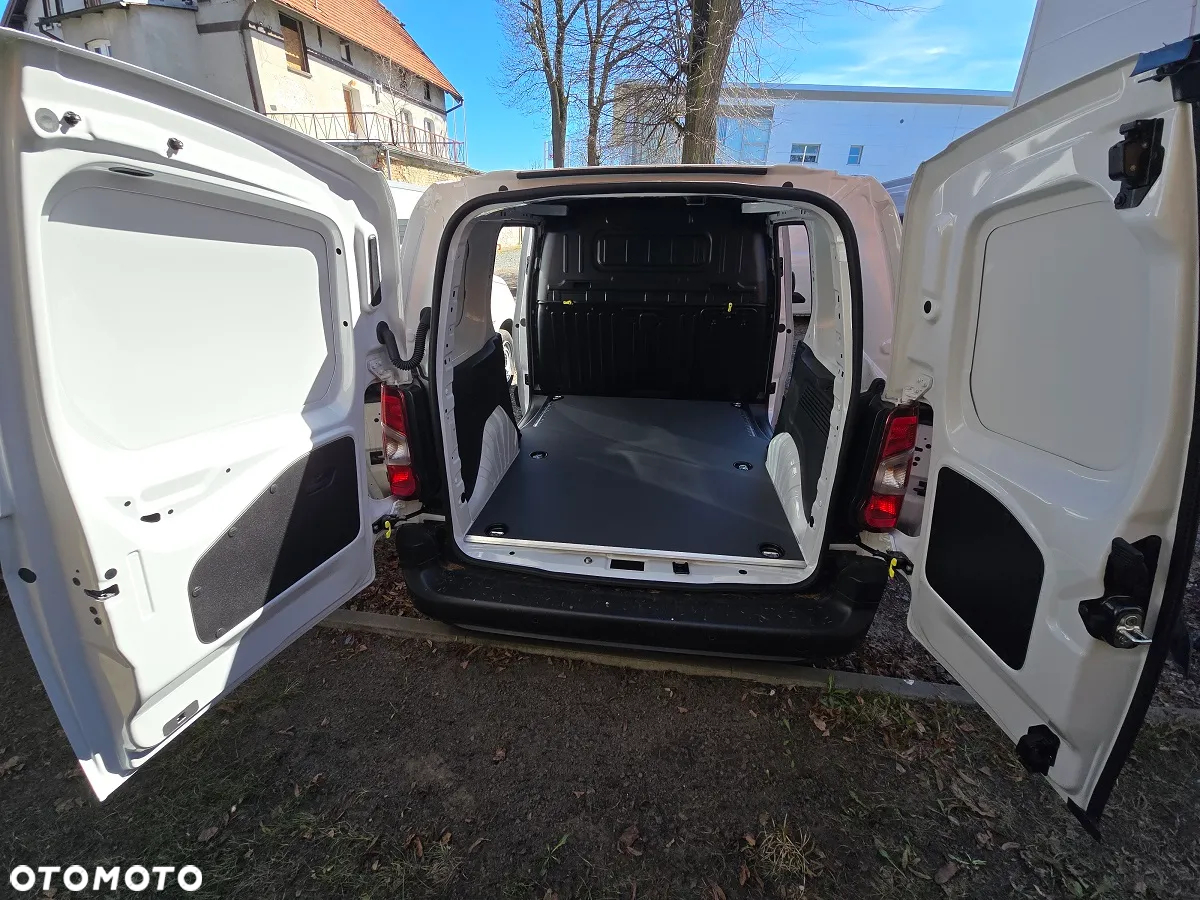 Toyota PROACE CITY VAN - 11