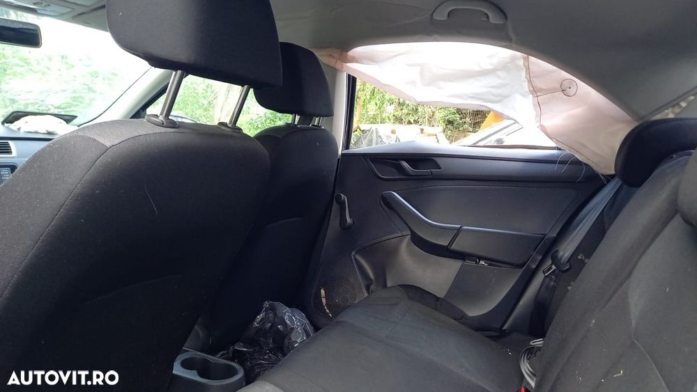 Dezmembrari  Skoda RAPID  2012  > 0000 1.6 TDI Motorina - 13