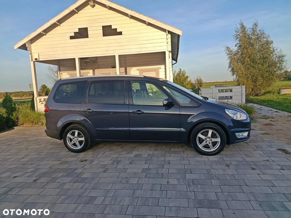 Ford Galaxy 2.0 TDCi Trend - 12