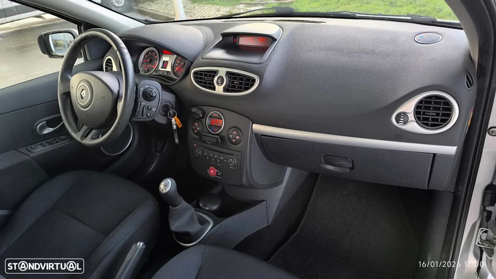 Renault Clio 1.2 16V Dynamique - 8