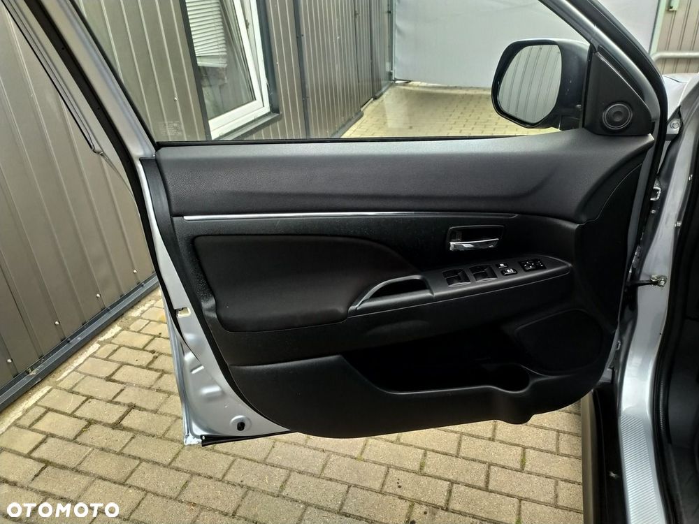 Mitsubishi ASX - 14