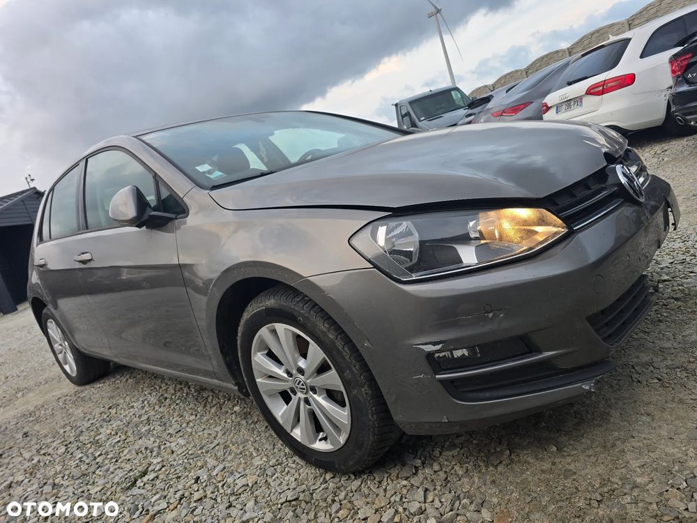 Volkswagen Golf 1.6 TDI BlueMotion Technology DSG Comfortline - 5