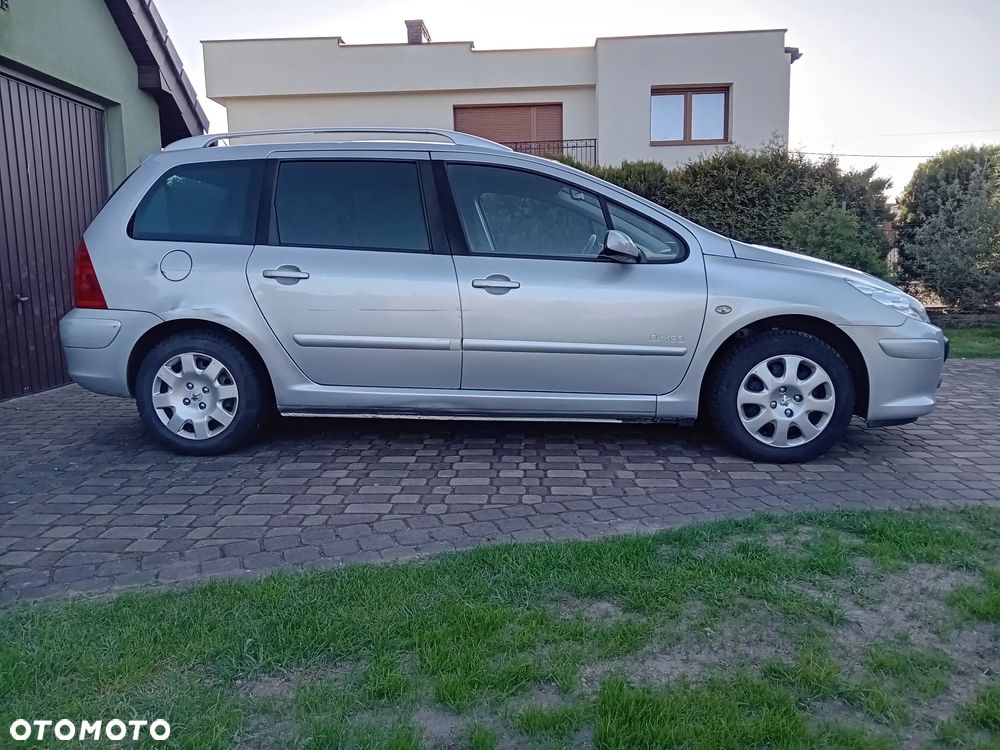Peugeot 307 SW 110 OXYGO - 3