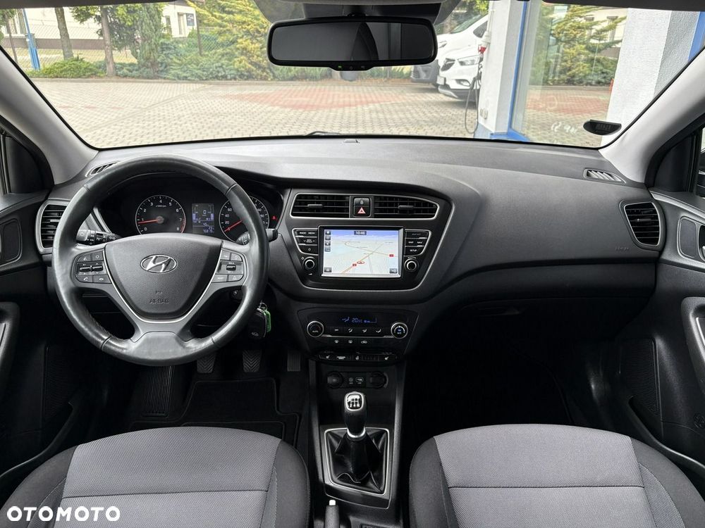 Hyundai i20 - 15