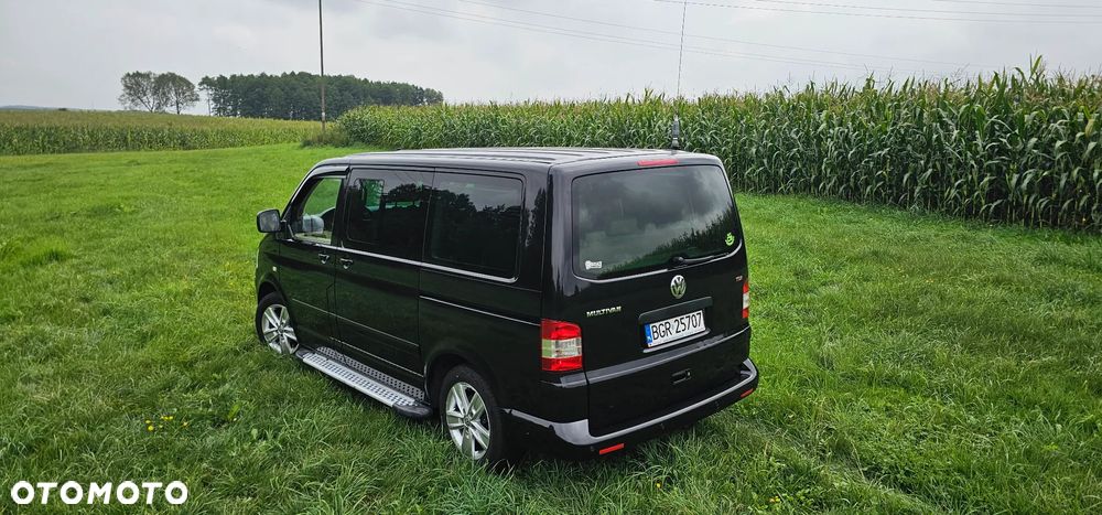 Volkswagen Multivan - 27