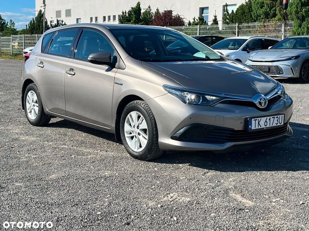 Toyota Auris - 1