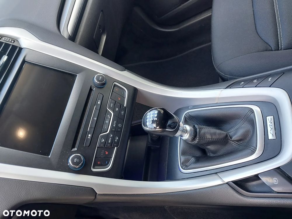 Ford Mondeo 1.5 EcoBoost ST-Line - 13