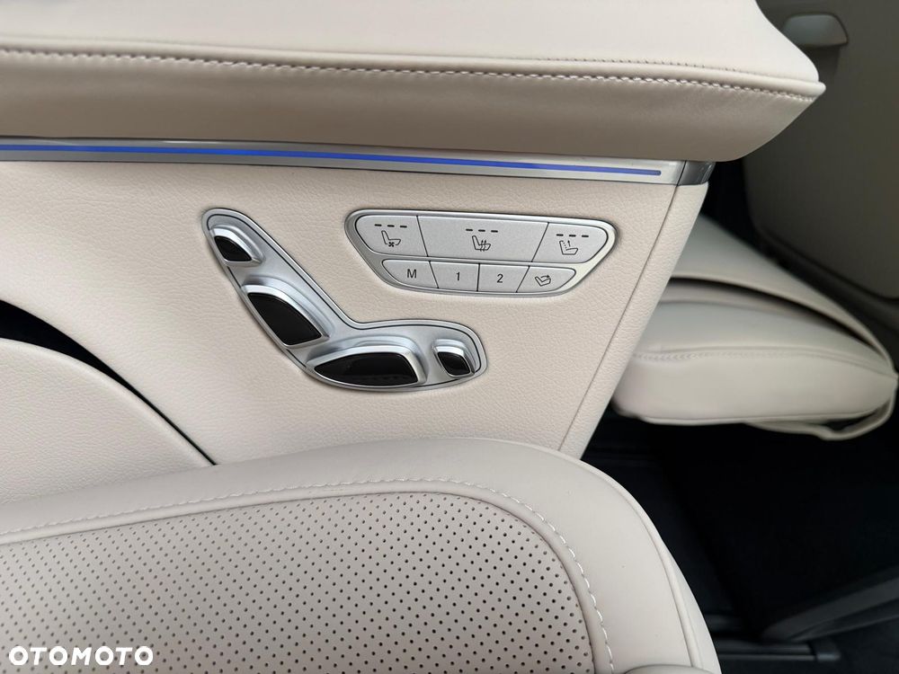 Mercedes-Benz Klasa V 300 d Extralang 9G-TRONIC Edition - 18