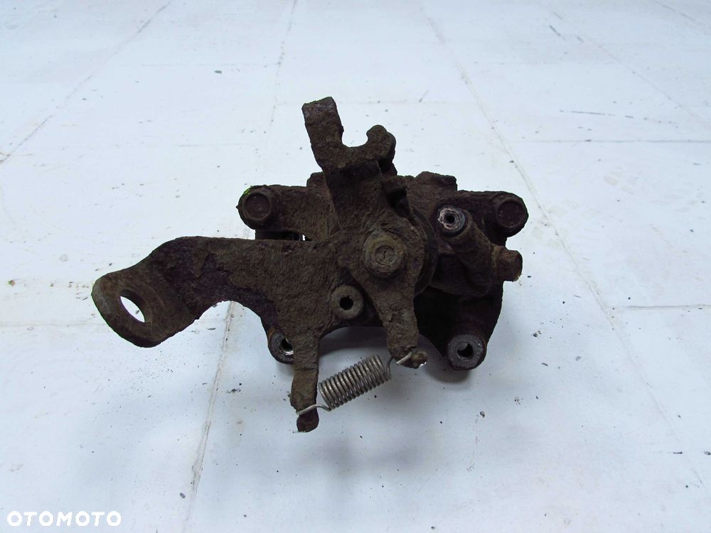 MAZDA CX-5 AWD 12-17 ZACISK HAMULCOWY TYL PRAWY 4X4 - 3