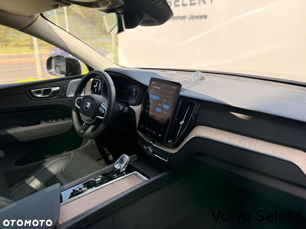 Volvo XC 60 - 32