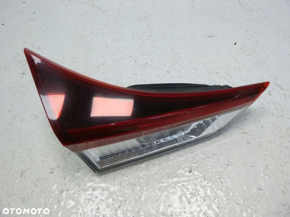 TOYOTA AURIS LAMPA LEWY TYŁ W KLAPĘ LEWA TYLNA hatchback - 6