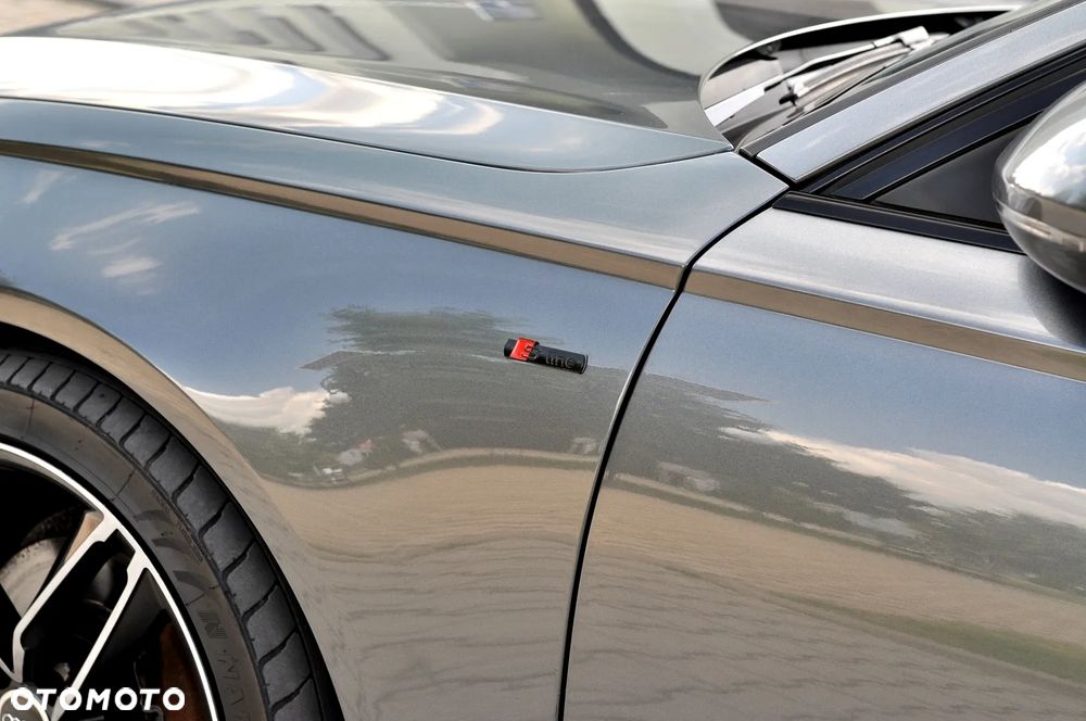 Audi A6 Avant 2.0 TDI Ultra S tronic - 8