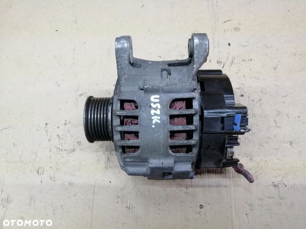Renault Clio III 1.2 alternator - 4