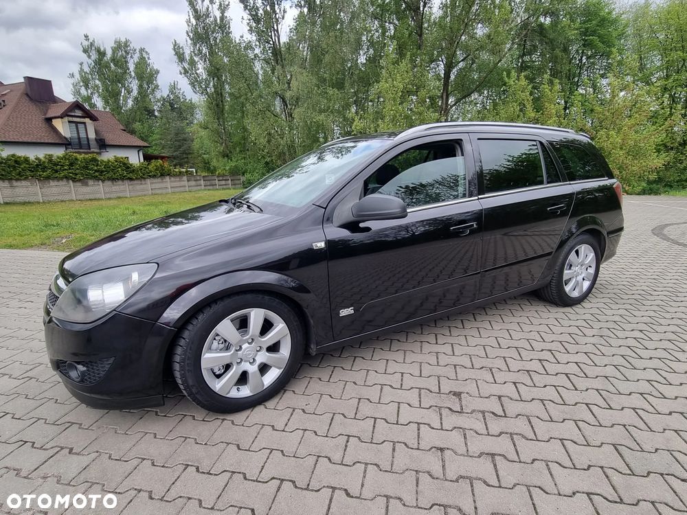 Opel Astra 2.0 T Cosmo - 3