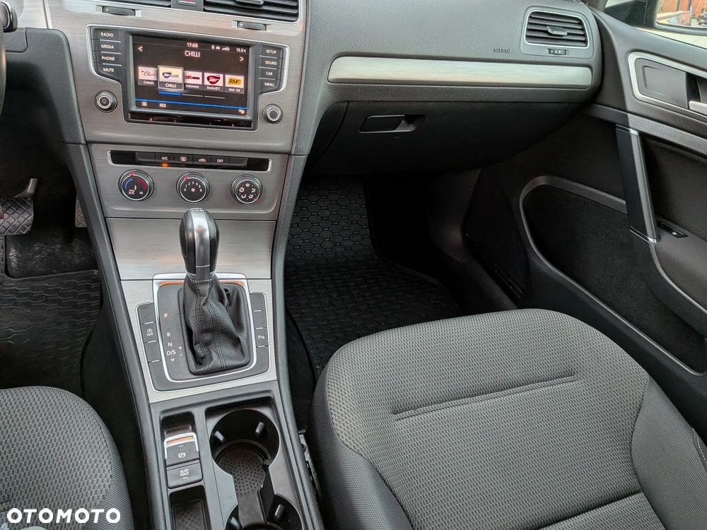 Volkswagen Golf 1.4 TSI BMT Comfortline DSG - 27