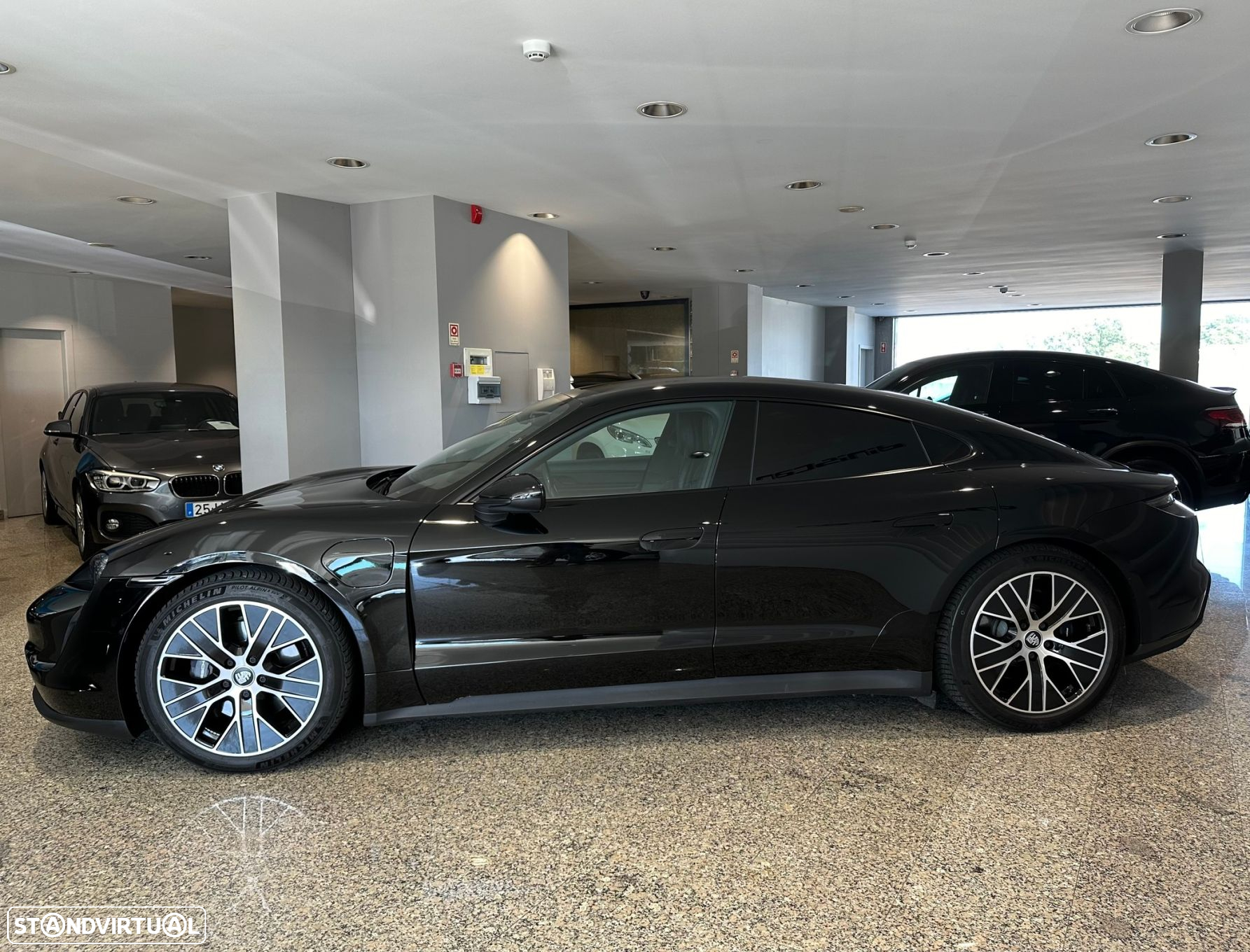 Porsche Taycan bateria Performance Plus - 8