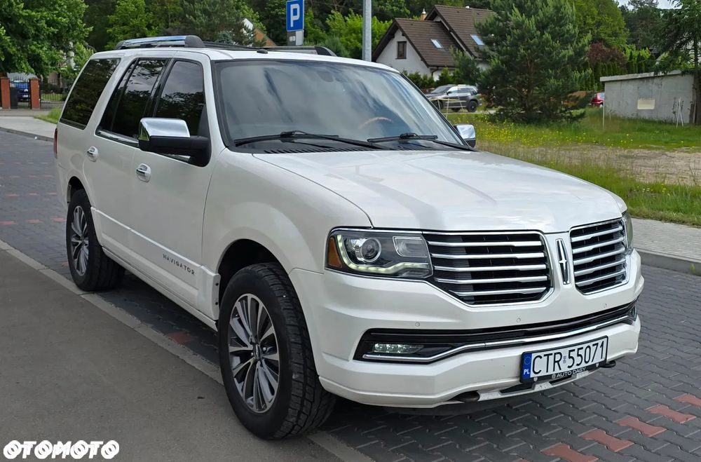 Lincoln Navigator - 2