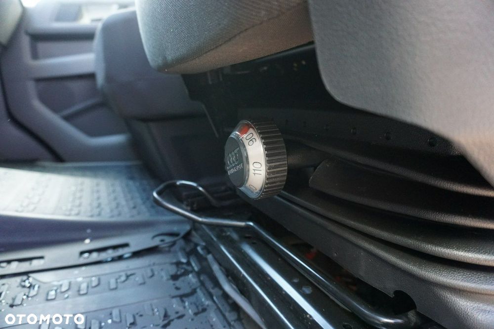 Volkswagen Crafter - 13