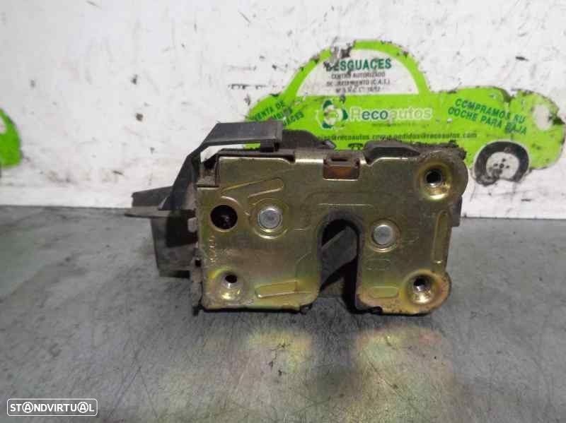 FECHADURA PORTA TRASEIRA DIREITA RENAULT LAGUNA I 1998 -7701038441 - 3