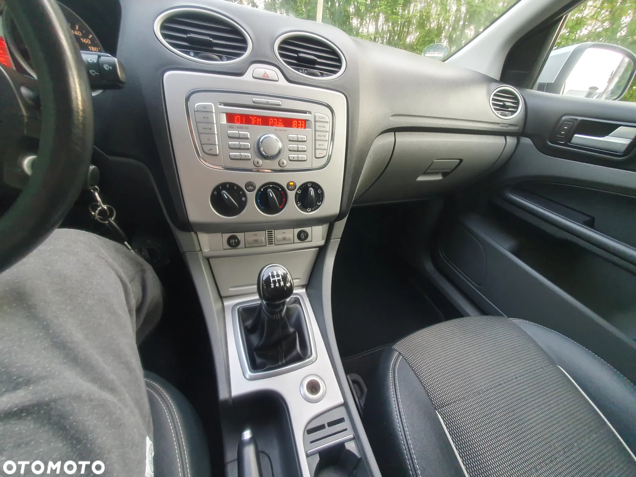 Ford Focus 1.6 16V Titanium - 22