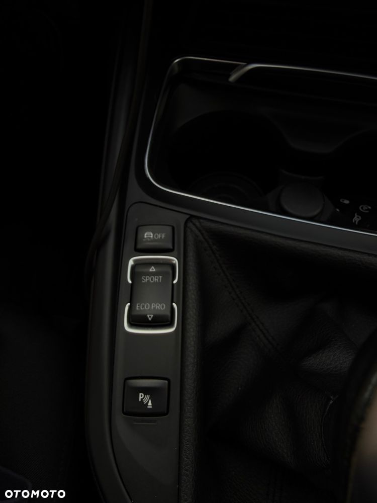 BMW Seria 3 320d M Sport - 23