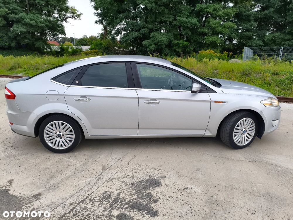 Ford Mondeo 2.2 TDCi Ghia - 6