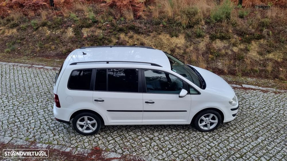 VW Touran 1.9 TDi DSG Highline - 18