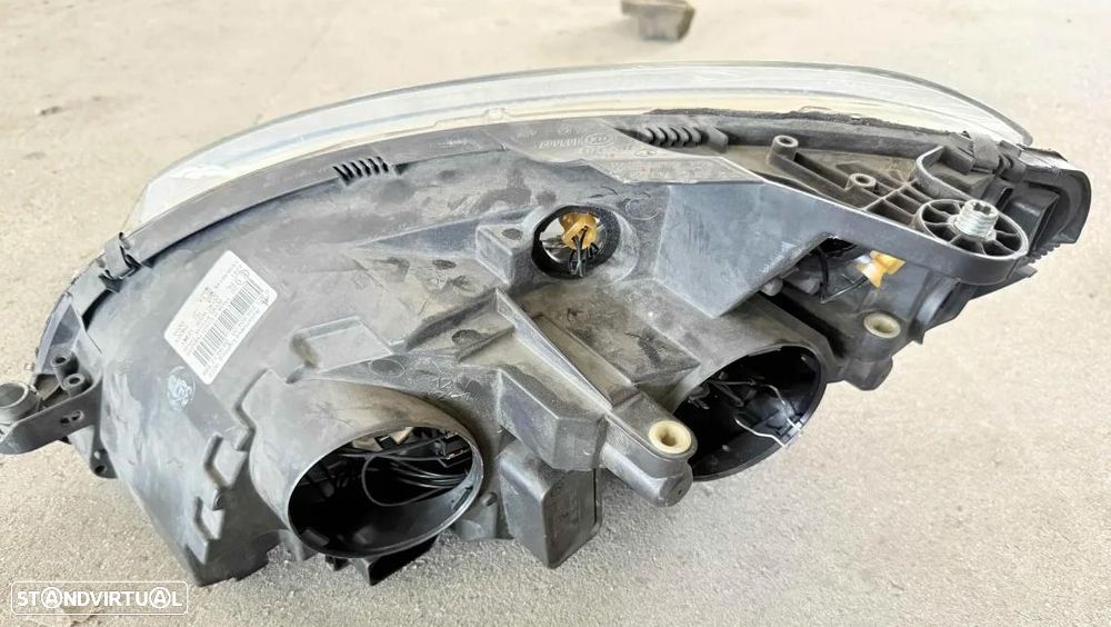 Optica direita Mercedes-Benz C-Class (W204) - 3