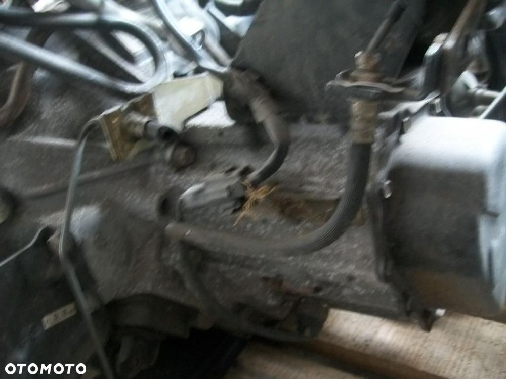 Skrzynia biegów Mazda 323F 1.5 16V 00r. - 1