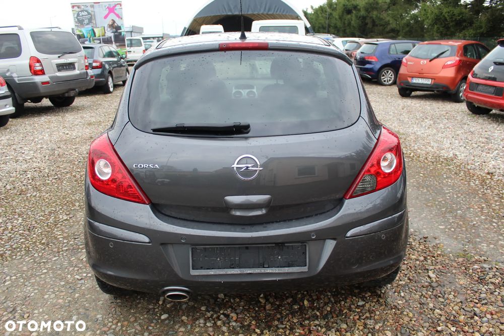 Opel Corsa 1.4 16V Satellite - 6