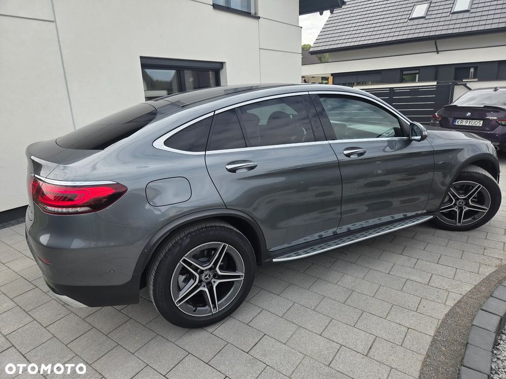 Mercedes-Benz GLC 200 4Matic 9G-TRONIC AMG Line Plus - 11
