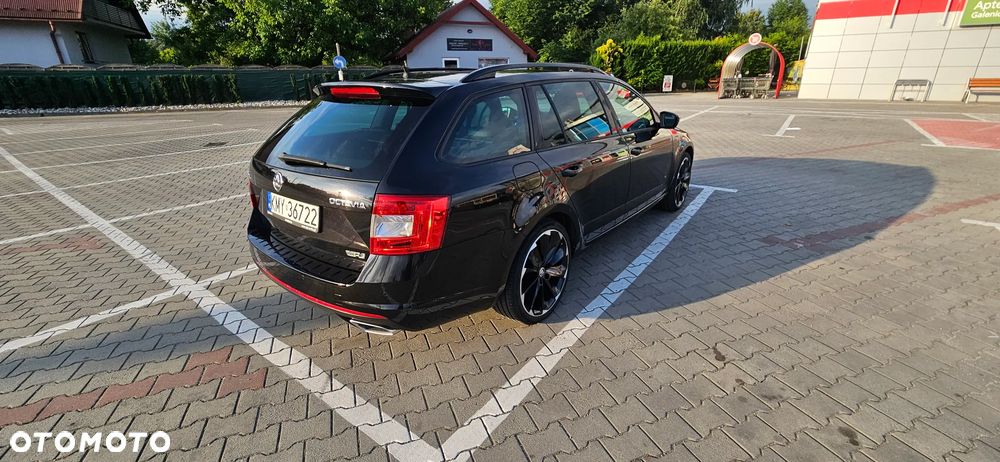 Skoda Octavia 2.0 TDI DSG RS - 10
