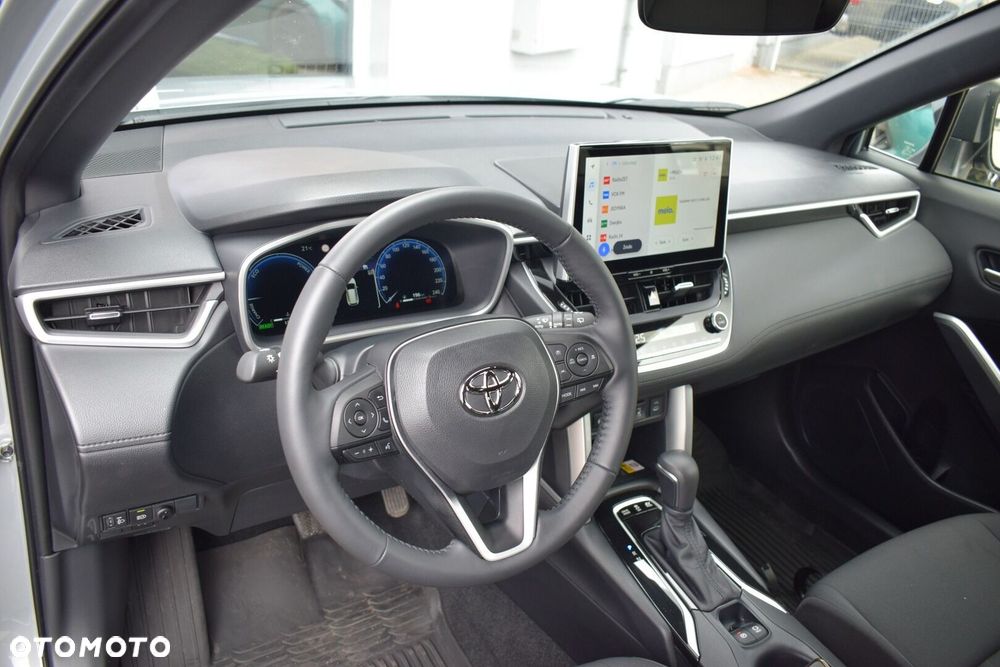 Toyota Corolla Cross - 12