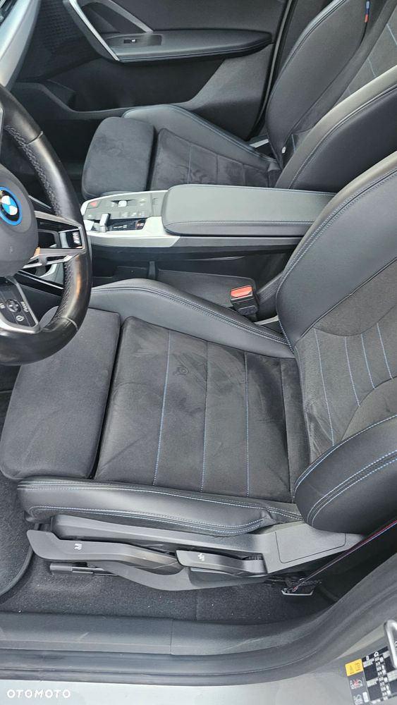 BMW iX1 xDrive30 66.5kWh M Sport Edition - 26