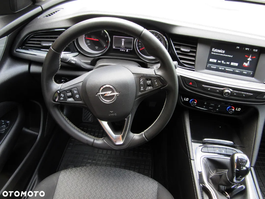 Opel Insignia 1.5 T Exclusive S&S - 12