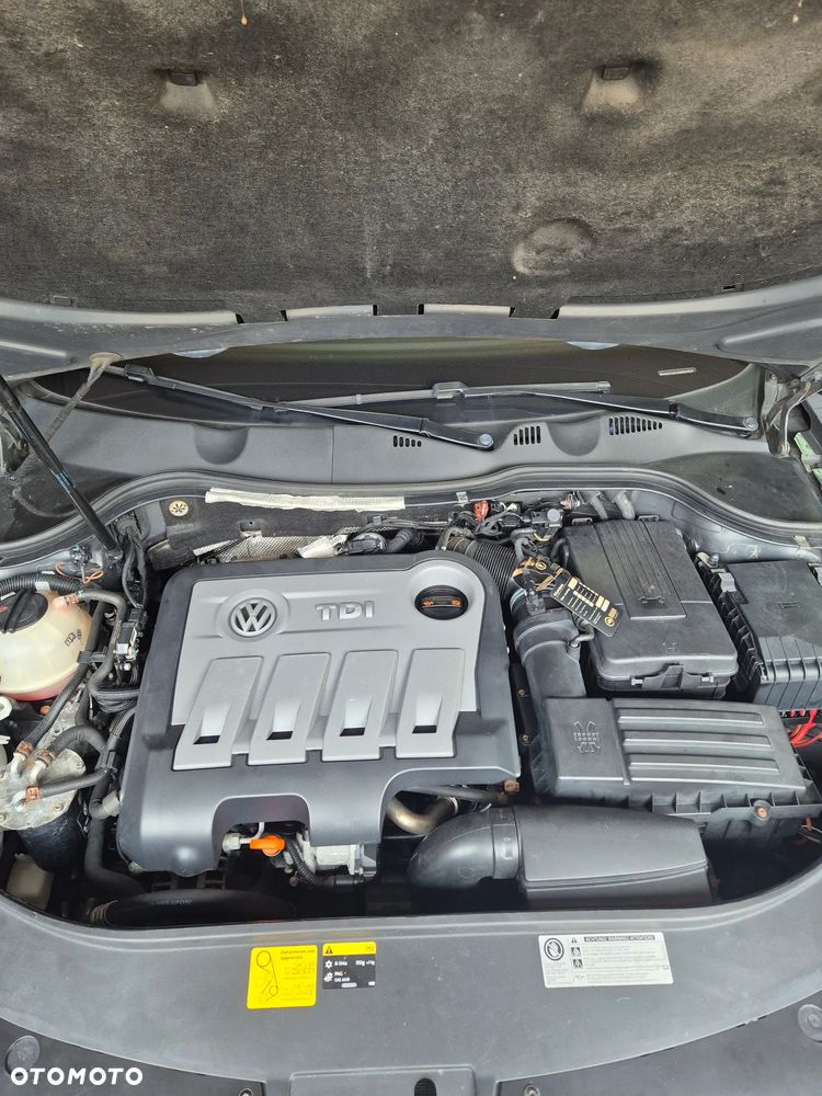 Volkswagen Passat 2.0 TDI 4Motion DSG BlueMotion Tech Highline - 25