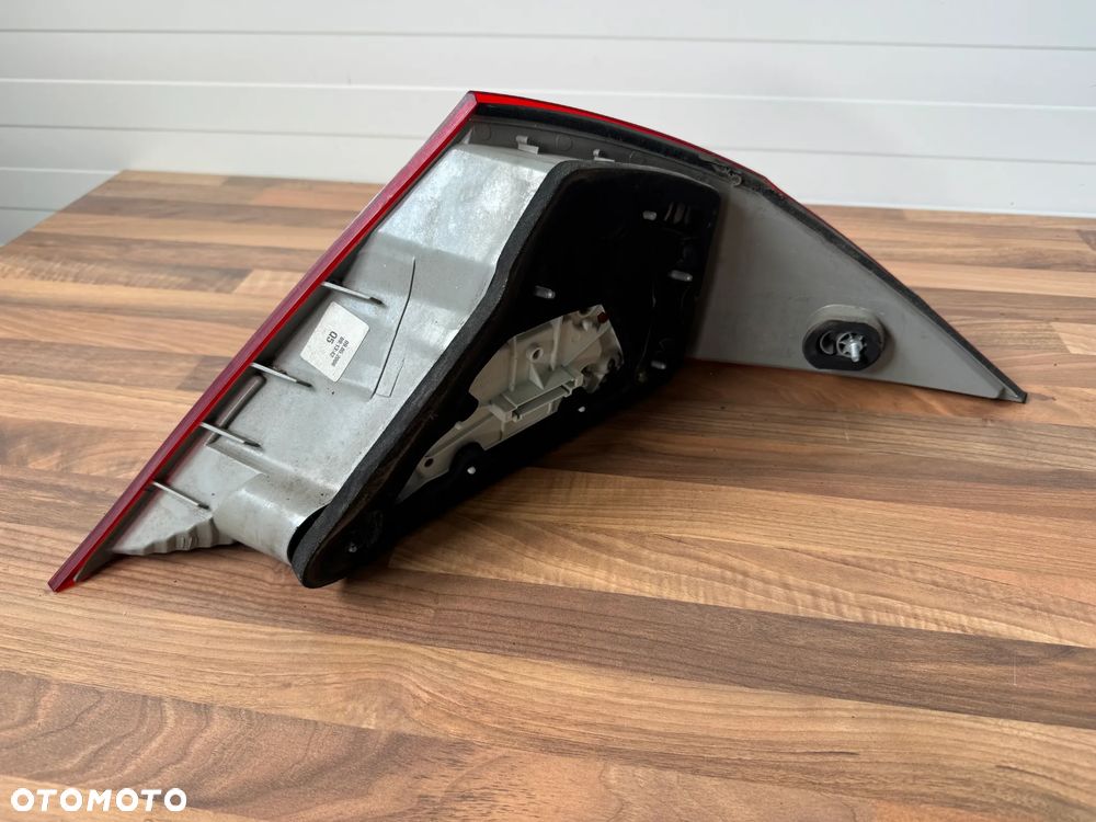 LAMPA TYLNA LEWA MERCEDES CLS W219 A2198200164 - 5