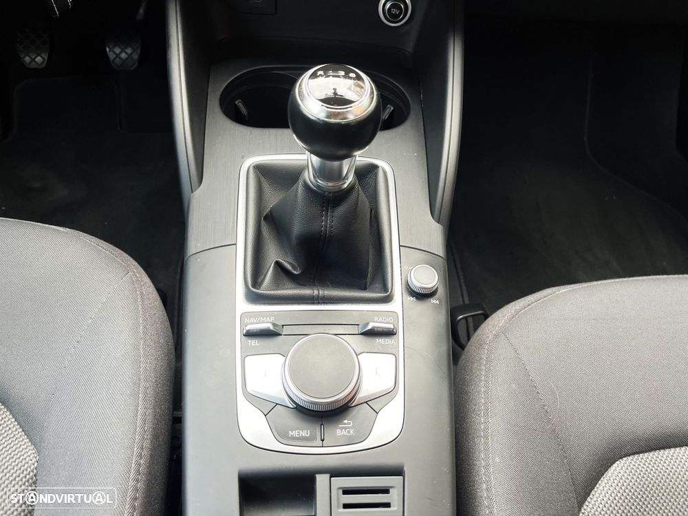 Audi A3 Sportback 1.6 TDI Design - 21