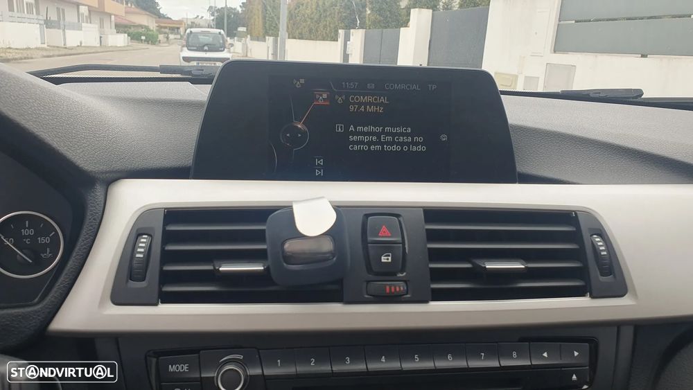 BMW 318 d Aut. - 12