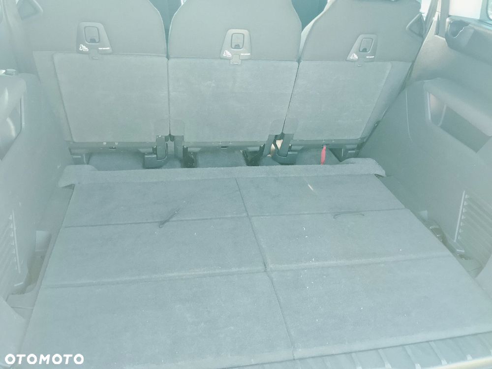 Peugeot 5008 - 14