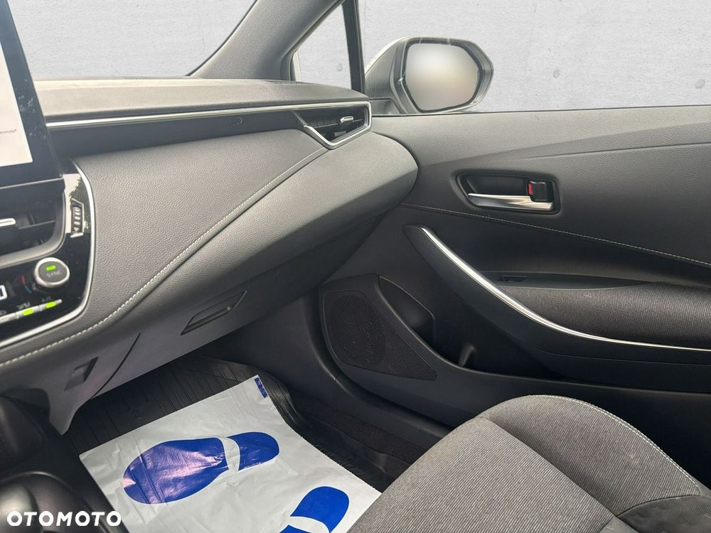 Toyota Corolla - 17