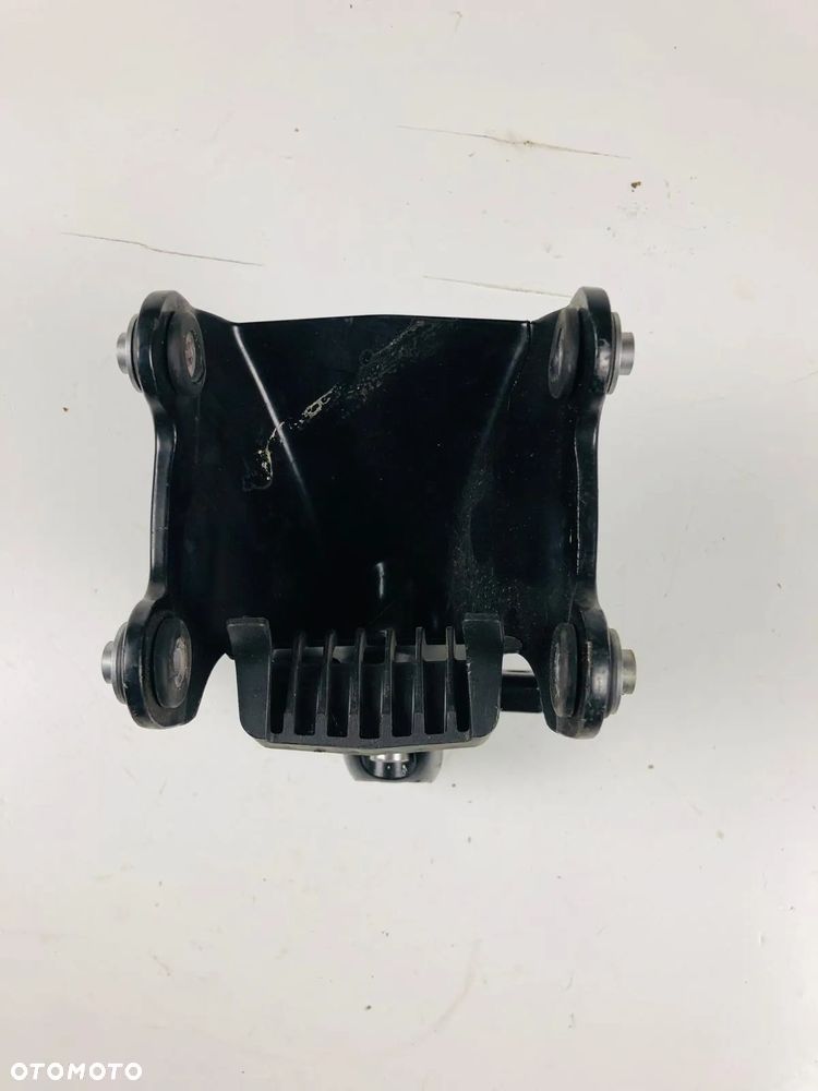 TRIUMPH SPEED TRIPLE 1050 05-10 Stelaż Mocowanie Lampy Licznika Przód - 7