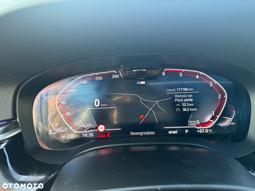 BMW Seria 5 530d xDrive mHEV M Sport sport - 12