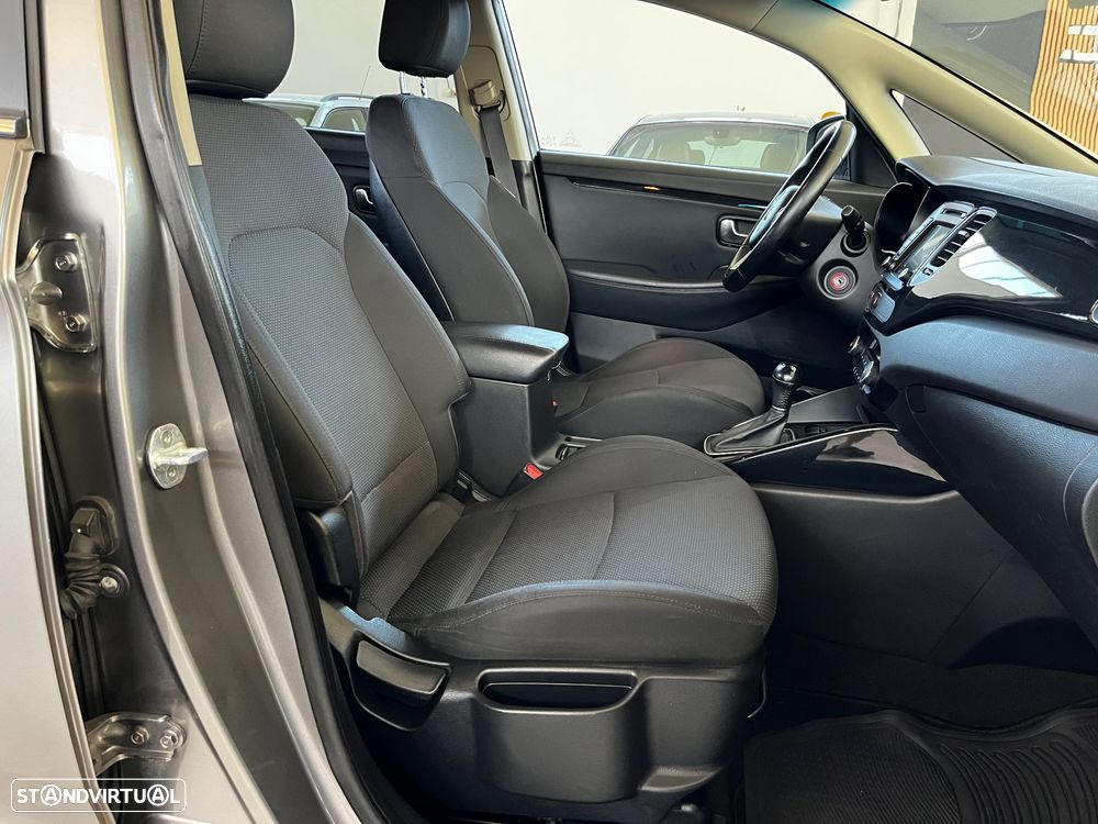 Kia Carens 1.7 CRDi ISG TX Aut. - 9
